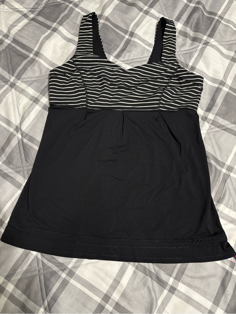 Lululemon Black & White Striped Built-In Bra Tank Size 10 Side Tie Mesh